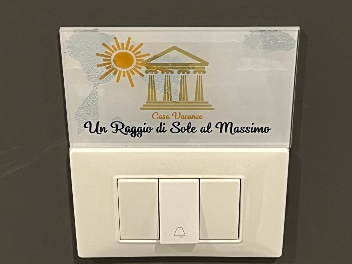 Un Raggio Di Sole Al Massimo Apartment Palermo Exterior photo